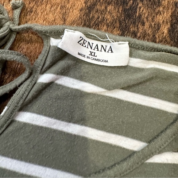 Zenana size XL green and white striped romper with pockets and ties - Picture 2 of 5